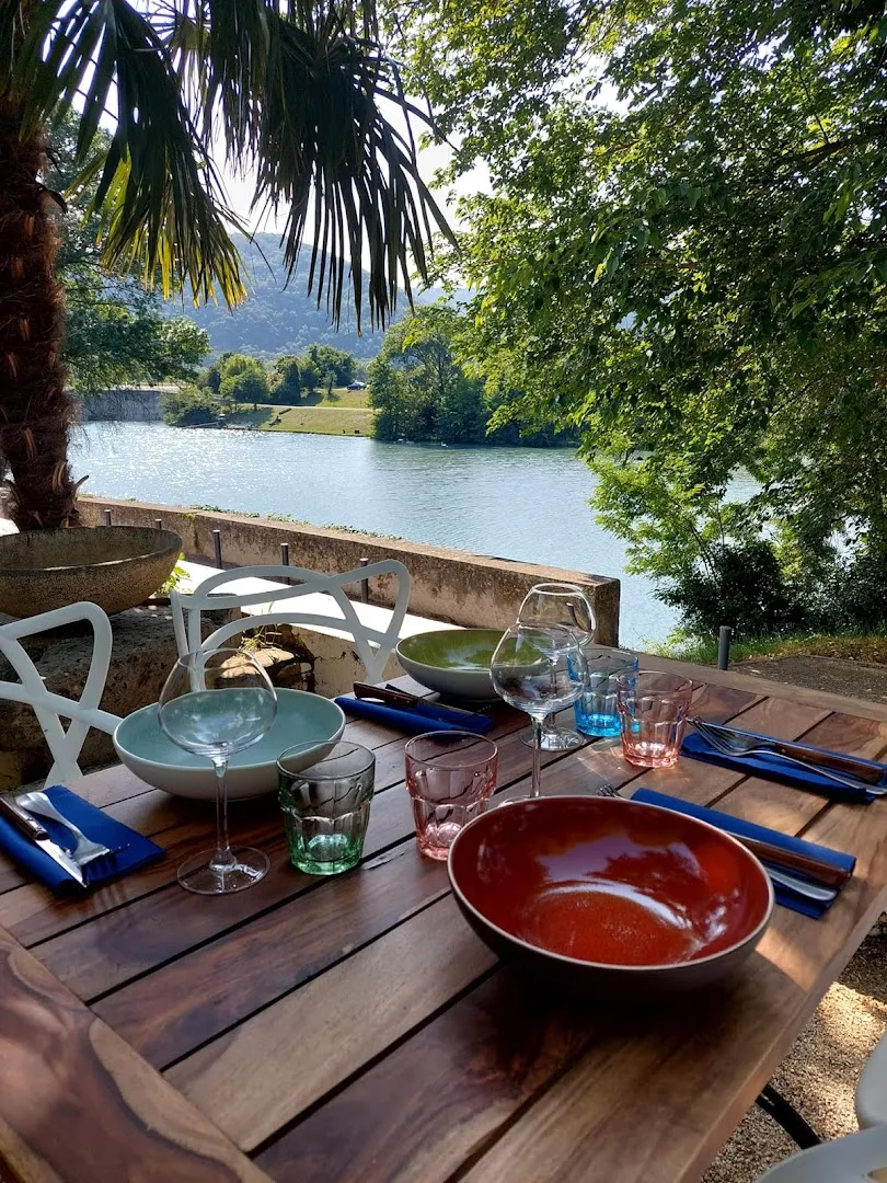 LA GUINGUETTE DU RHÔNE à La Roche de Glun ouvert de MAI à OCTOBRE